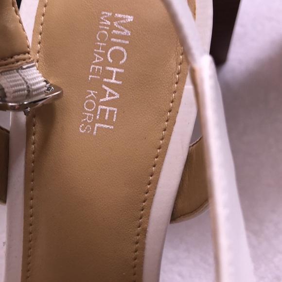 Michael kors shoes - Picture 6 of 7